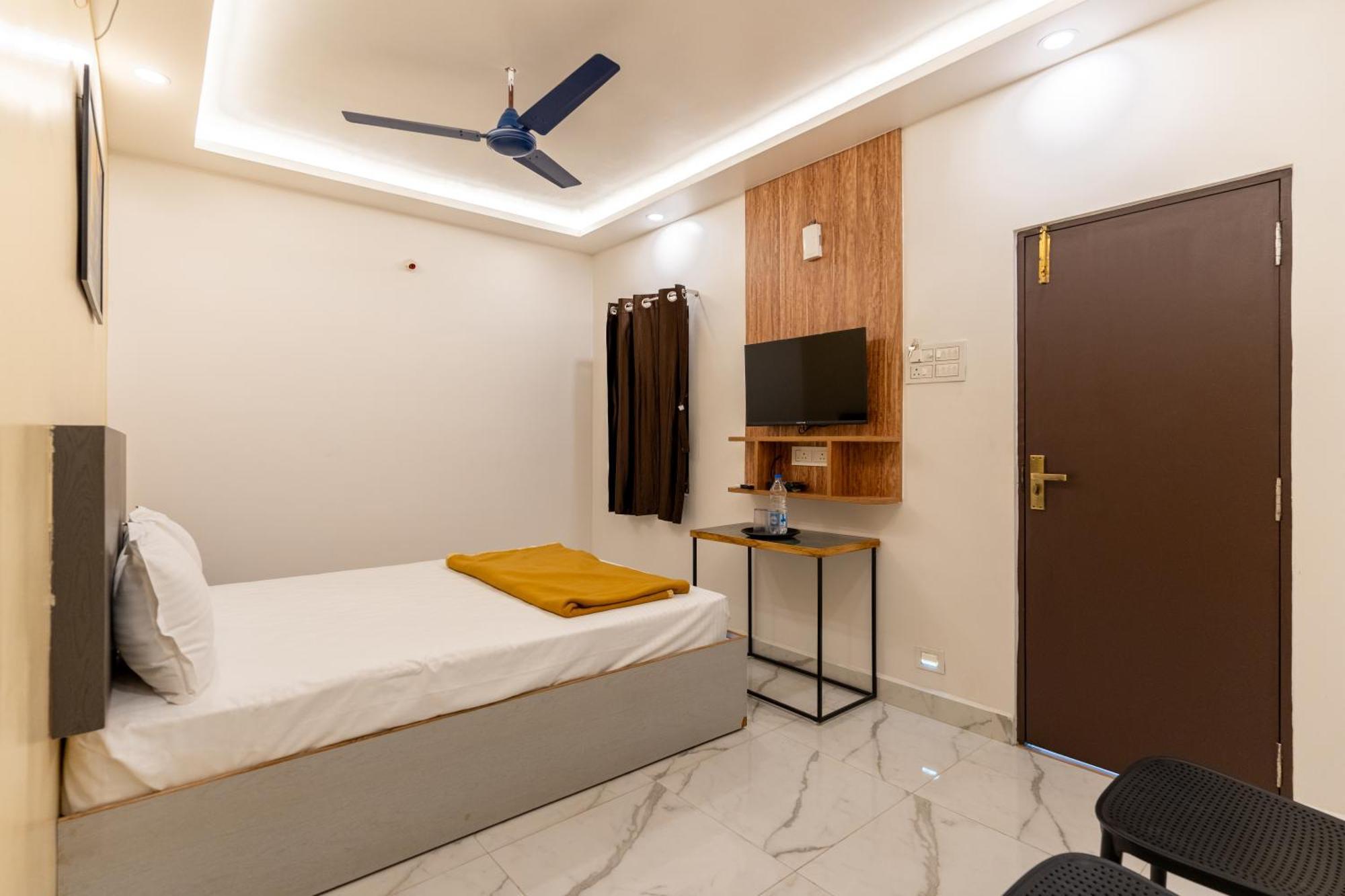 Hotel Arul Residency Puducherry Exterior foto