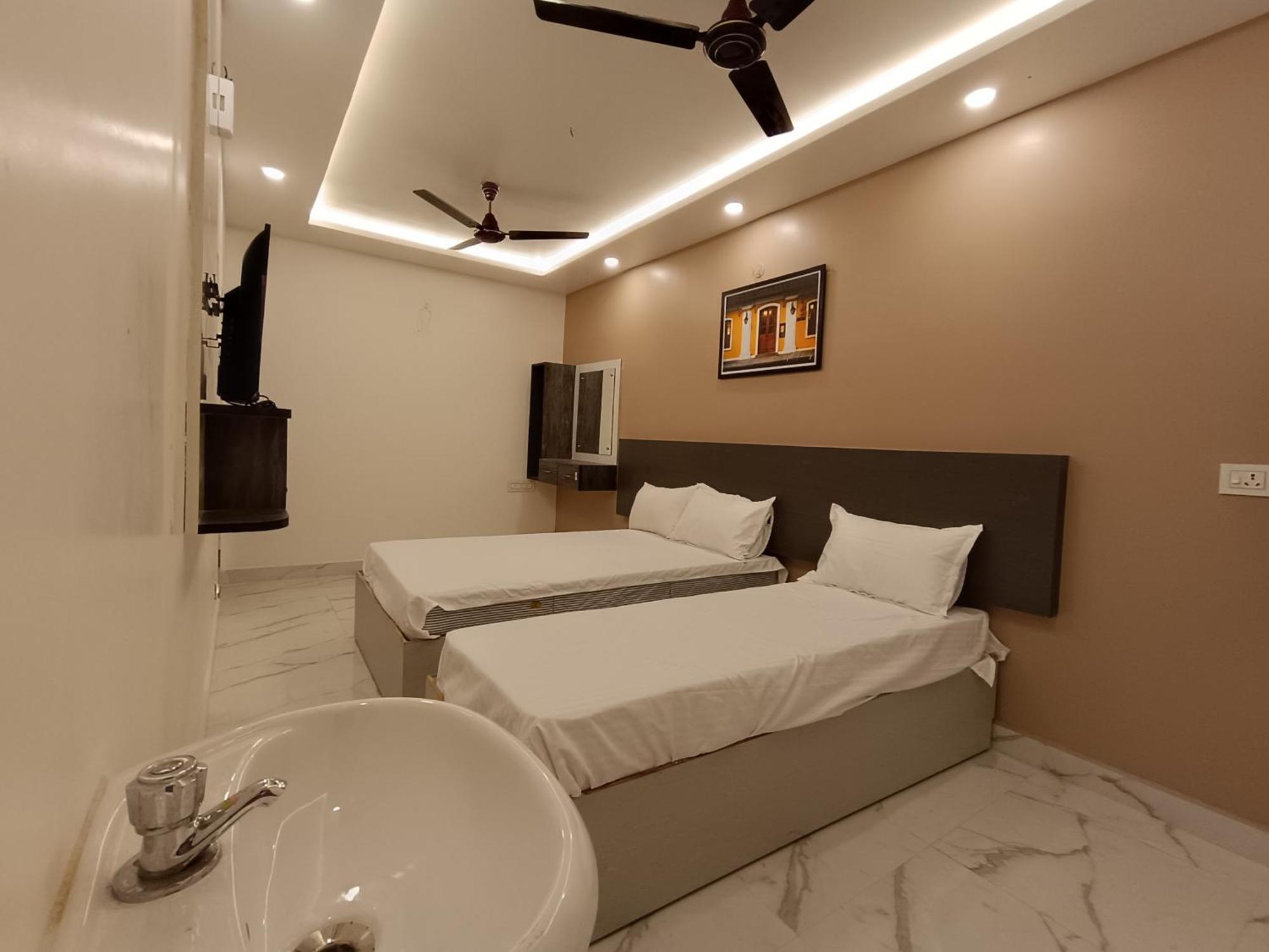 Hotel Arul Residency Puducherry Exterior foto